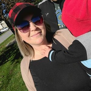 Meet your Posher, Trina